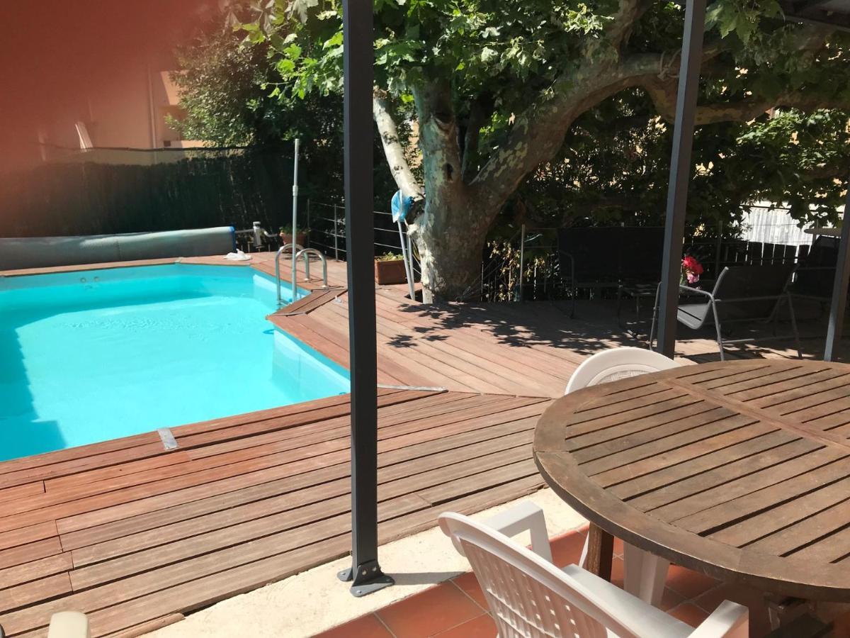 Chambre Climatisee Avec Sdb Privee Dans Une Villa Avec Piscine Ouverte D'Avril A Mi Octobre Marseille Exteriér fotografie